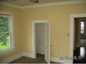  - Photo 5