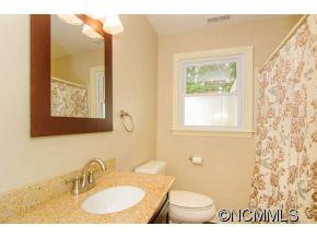 139 Beverly Road - Photo 17