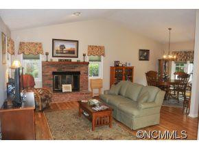 109 Exeter Court - Photo 2