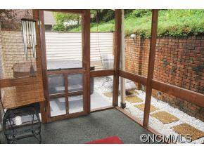 109 Exeter Court - Photo 18