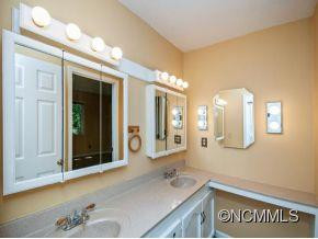 328 WINDING WAY LN. - Photo 10