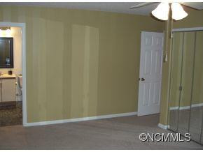 110 Haywood Road #8D - Photo 5
