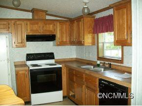 9 LENA LANE - Photo 4
