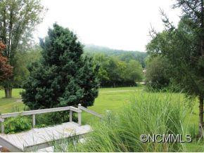 620 LYDAY LOOP - Photo 2