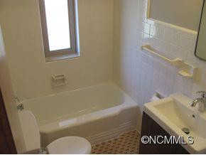 114 Robinson Avenue - Photo 12