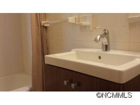 114 Robinson Avenue - Photo 13