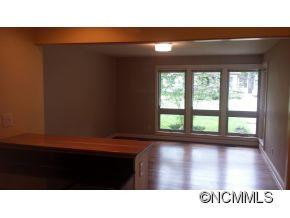 114 Robinson Avenue - Photo 15