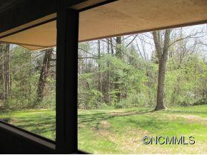 114 Robinson Avenue - Photo 17
