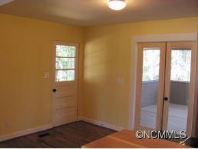 114 Robinson Avenue - Photo 6