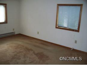 100 Bristol Lane - Photo 4