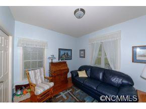 106 Pond Side Court - Photo 17