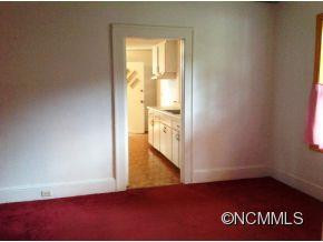 31 Virginia Avenue - Photo 3