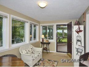 135 RUGBY HOLLOW DRIVE - Photo 3