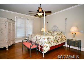 105 Crestgrove Drive - Photo 17