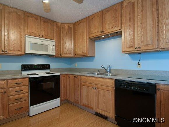 34 Locust Street - Photo 4