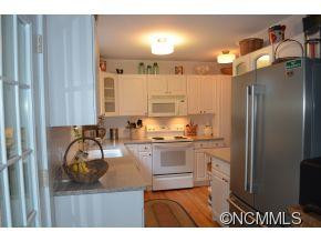 112 Kingsgate Road - Photo 12