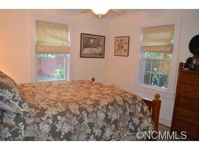 112 Kingsgate Road - Photo 16
