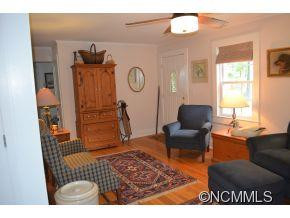 112 Kingsgate Road - Photo 10
