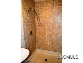 233 Pinnacle Drive - Photo 11