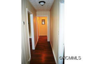 233 Pinnacle Drive - Photo 9