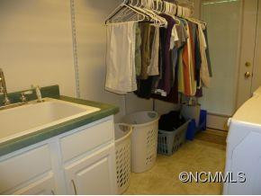 6 Leisure Lane - Photo 18
