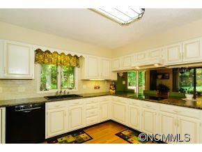 404 Periwinkle Drive - Photo 5