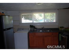 198 East Marshall St - Photo 3