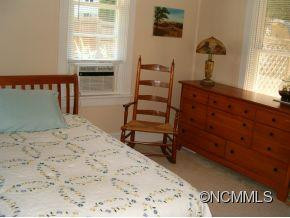 198 East Marshall St - Photo 7