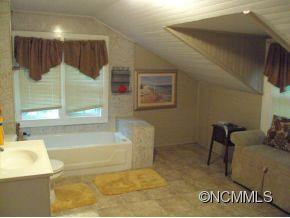 30 Cowee Street - Photo 15