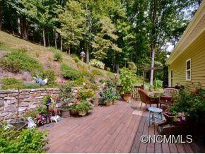 109 PINE TREE DRIVE - Photo 11
