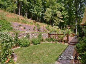 109 PINE TREE DRIVE - Photo 12