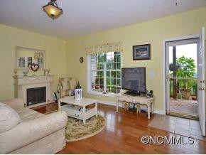 109 PINE TREE DRIVE - Photo 5