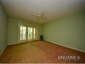 605 RED OAK DRIVE - Photo 8