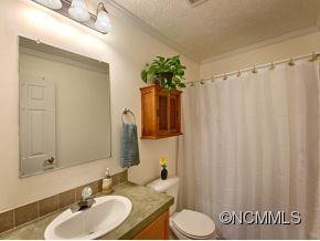 9 OAKCREST DR. - Photo 12