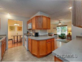 9 OAKCREST DR. - Photo 6