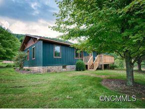 241 PINNERS COVE RD