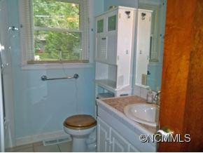 831 Forest Street - Photo 16