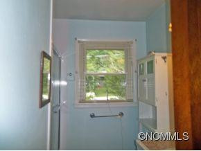831 Forest Street - Photo 17