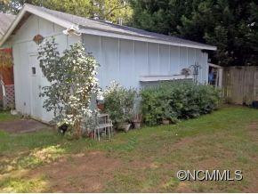 831 Forest Street - Photo 19