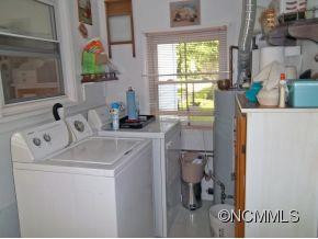 831 Forest Street - Photo 9