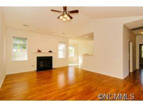 28 Groton Way - Photo 3