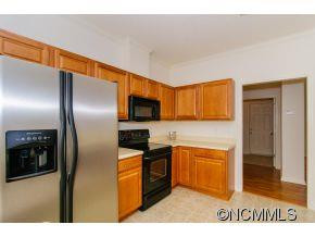 28 Groton Way - Photo 4