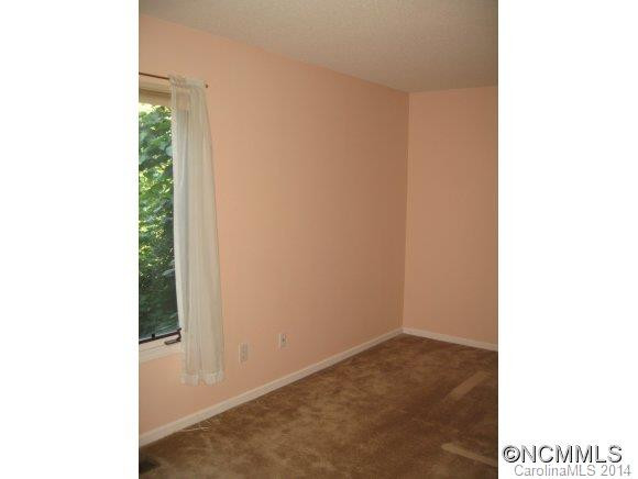 100 Hyde Avenue - Photo 11