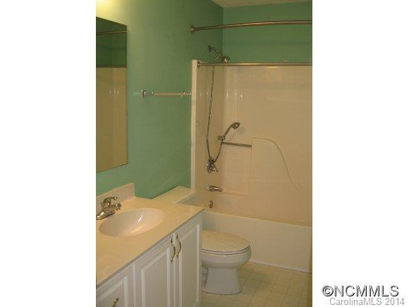 100 Hyde Avenue - Photo 12