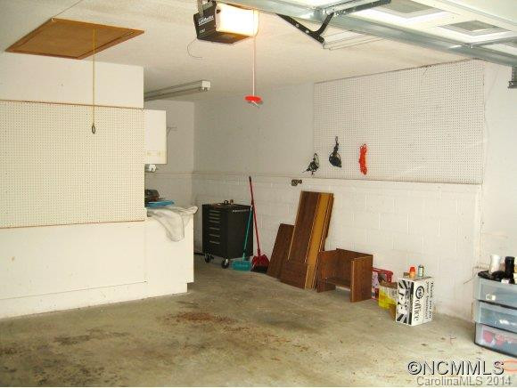 100 Hyde Avenue - Photo 14