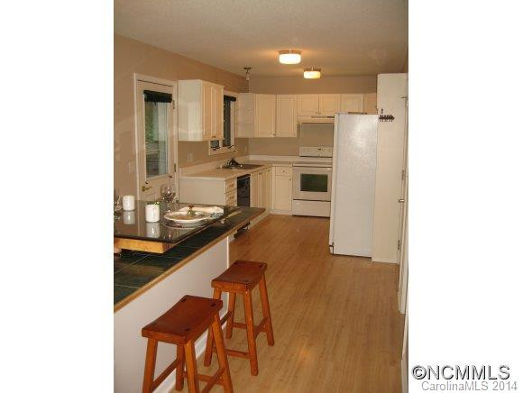 100 Hyde Avenue - Photo 6