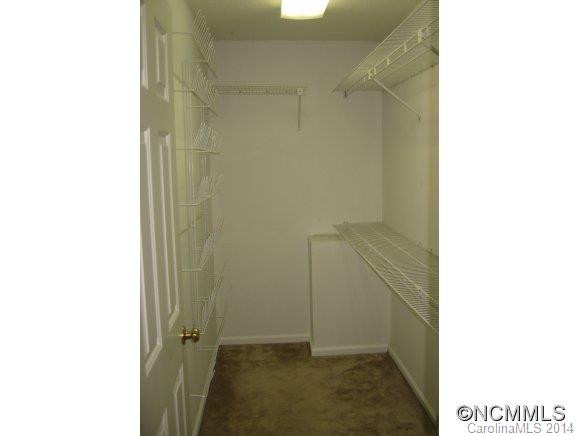 100 Hyde Avenue - Photo 8
