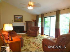 20 Iroquois Drive - Photo 2
