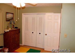 102 Falling Waters Road - Photo 12
