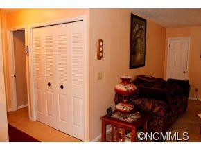 102 Falling Waters Road - Photo 15